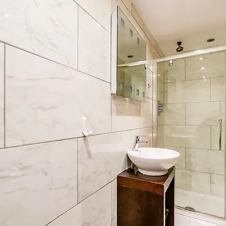 Entire Family Home - 2Bd2Bth Central Earl'S Court London Exterior photo